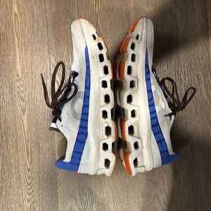 ON- RUN- CLOUD MONSTER RUNNING SHOES size 12.5